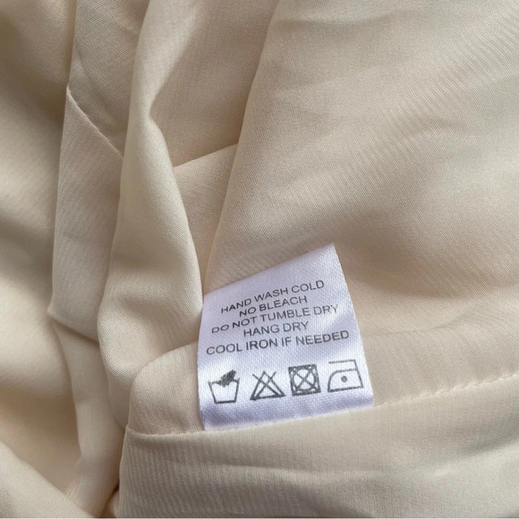 Tularosa Cold Shoulder cream flutter sleeves Mini dress 33079. - Picture 5 of 5